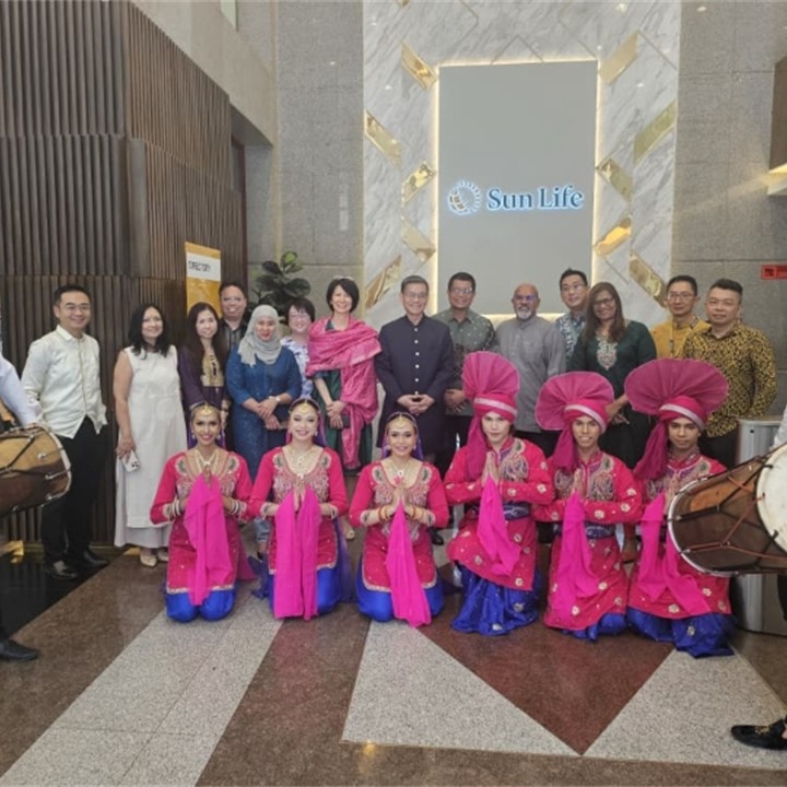 A Brighter Workplace: Connecting Sun Lifers Through Culture and Collaboration