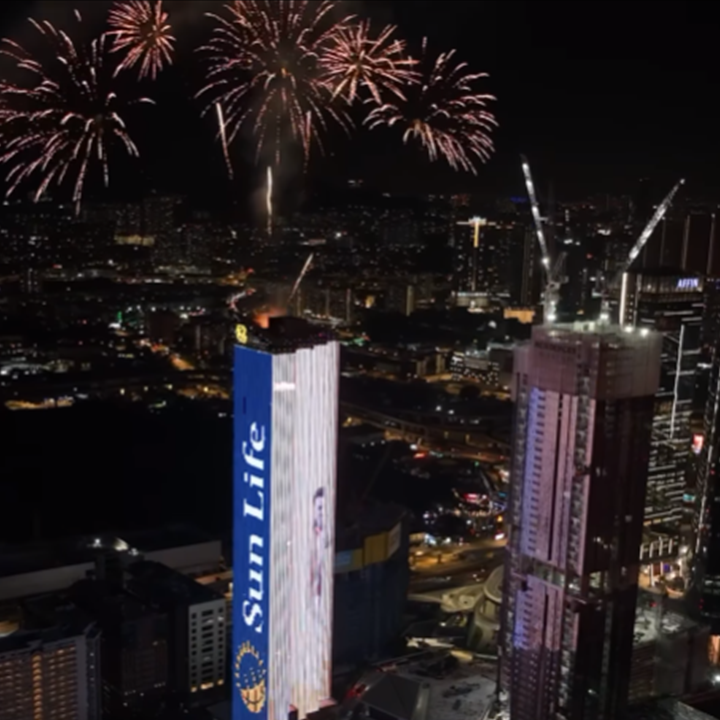 Sun Life Malaysia Brand Ad Shines on TSLAW Tower