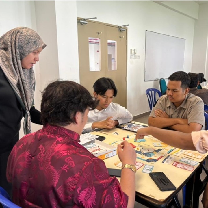 Empowering the Next Generation with Financial Literacy: Final Stop at Universiti Islam Selangor