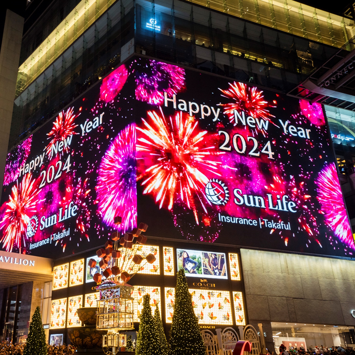 Sun Life Malaysia Took Over Bukit Bintang for New Year Countdown
